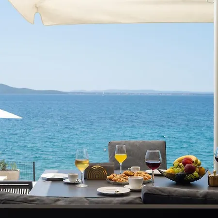 Silvio First Row, Heated Infinity Pool Kozino